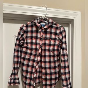 Columbia Women’s size small shirt